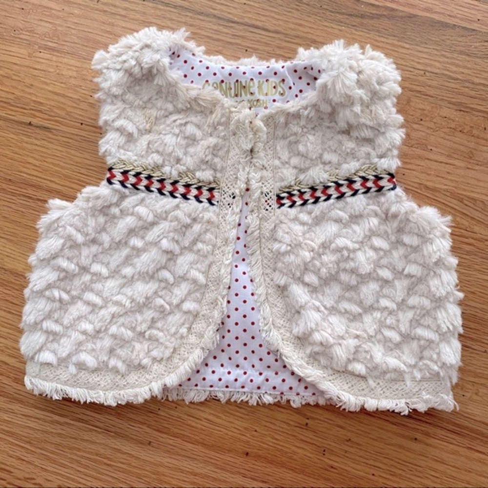 4/$25 Oshkosh B’Gosh Faux Fur Embroidered Vest in Cream sz 12-18 Month Polka Dot